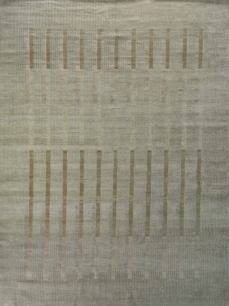 301911