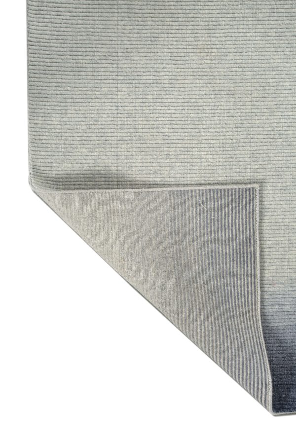 302953 - Image 3