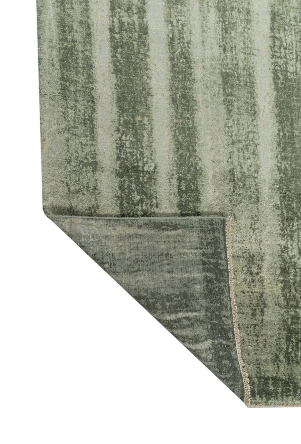 302102 - Image 2