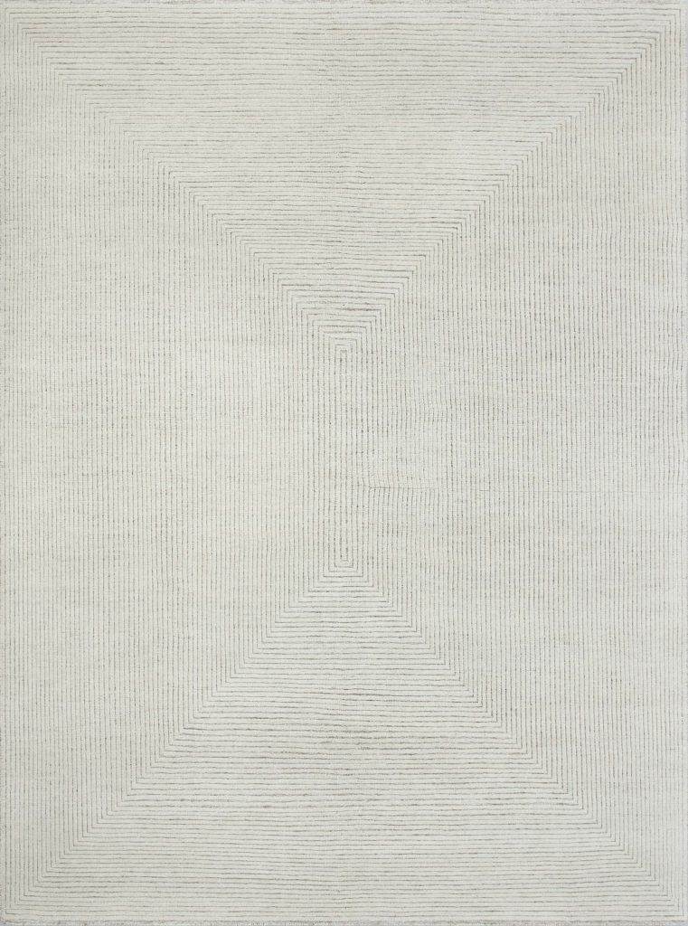 303902
